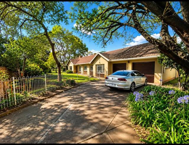 3 BEDROOM HOUSE FOR SALE IN POLLAK PARK